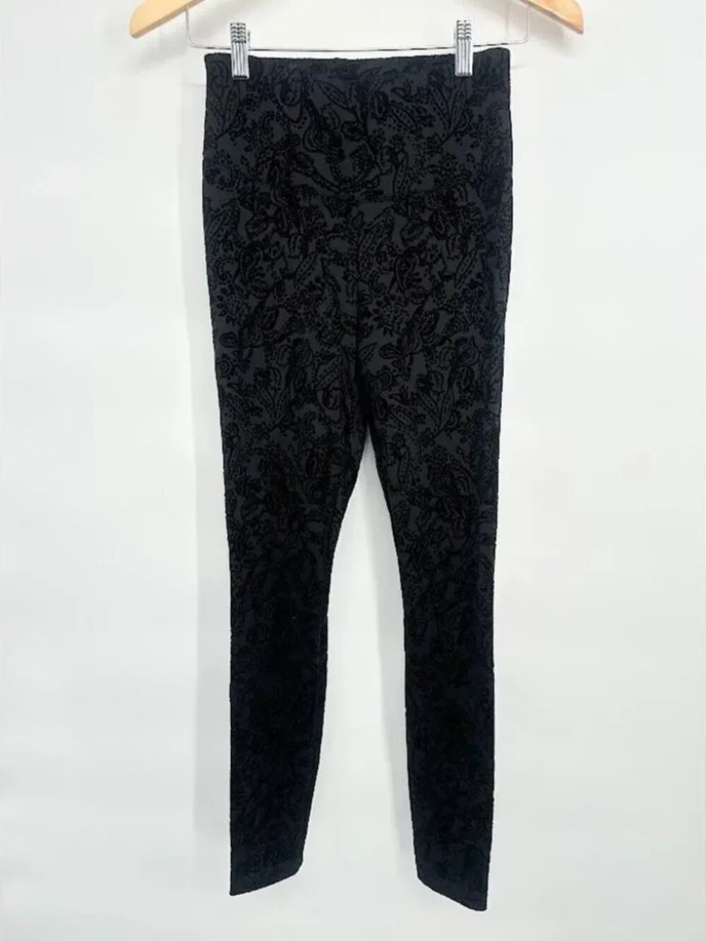 WHBM Velvet Burnout flocked paisley Runway Leggings 18L
